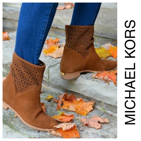 Michael Kors Boots Authentic - Picture 1 of 6